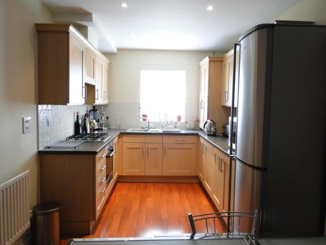 Room Lynbrook Grove in Greater London