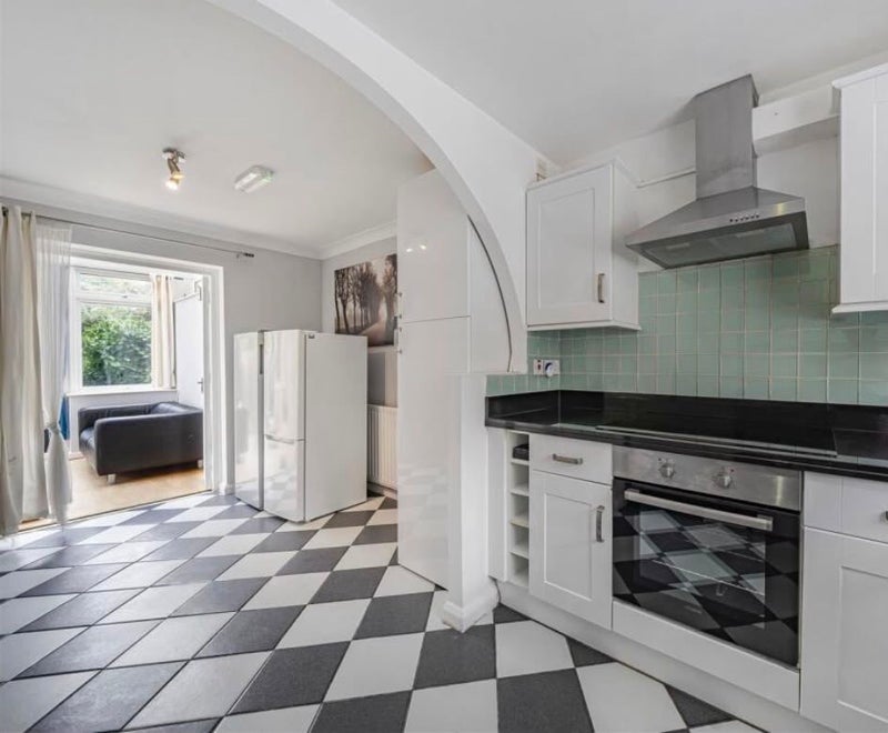 Room Stanhope Close in Greater London