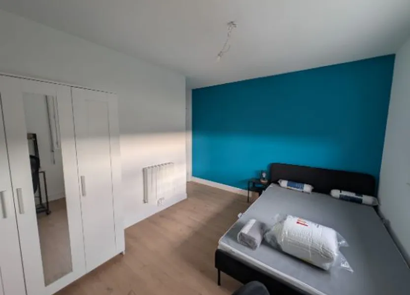 Room Résidence des 3 Tours in Gradignan