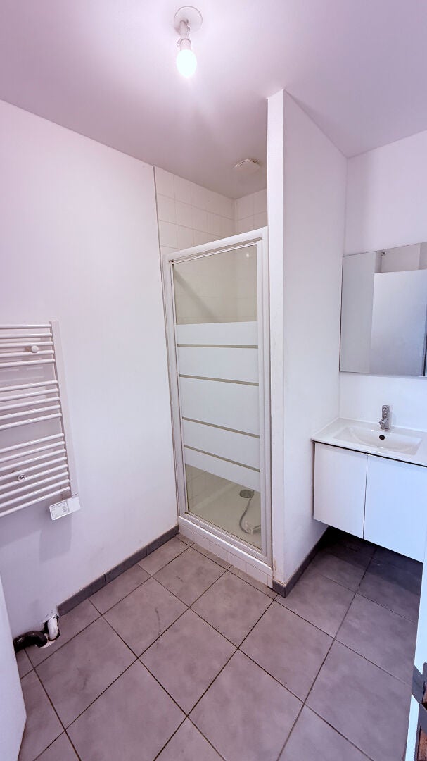 Flat Rue de Paris in Noailles