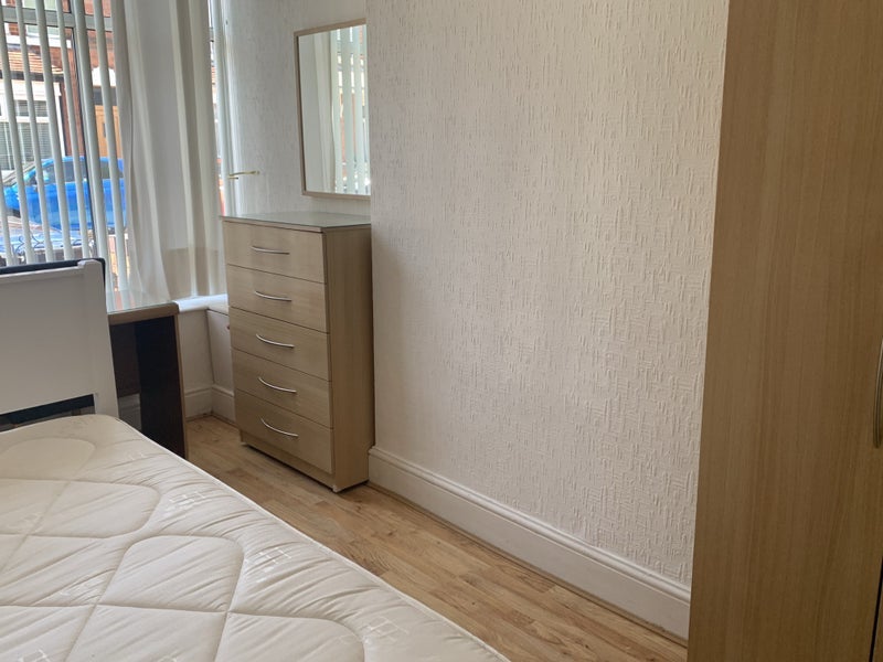Room Fashoda Road in Birmingham