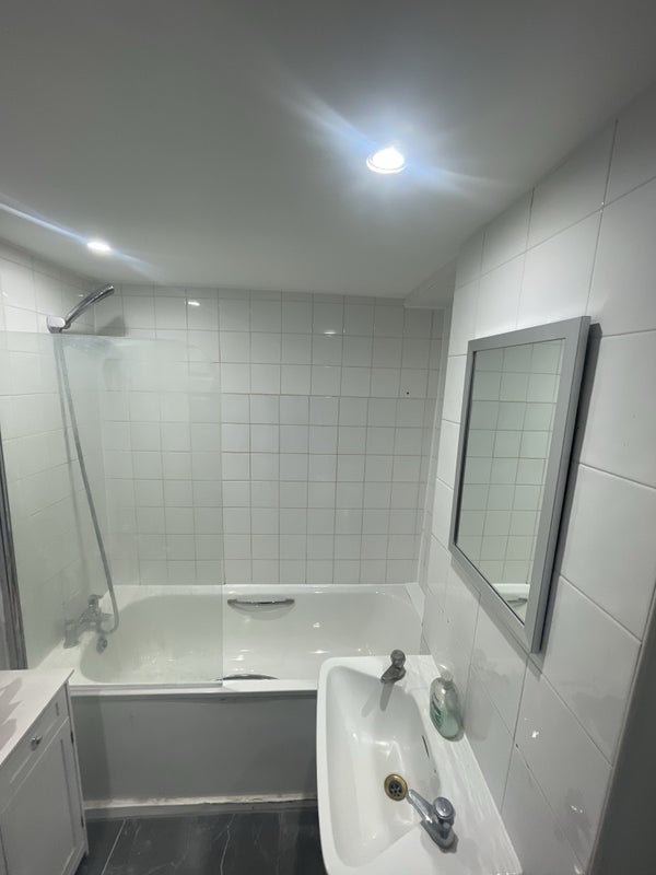 Room Eugenia Road in Greater London