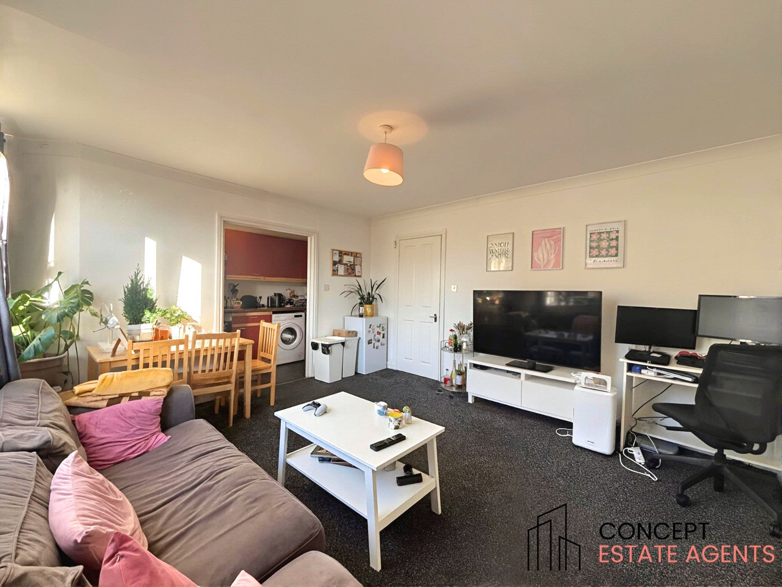 Flat Dafforne Road in Greater London