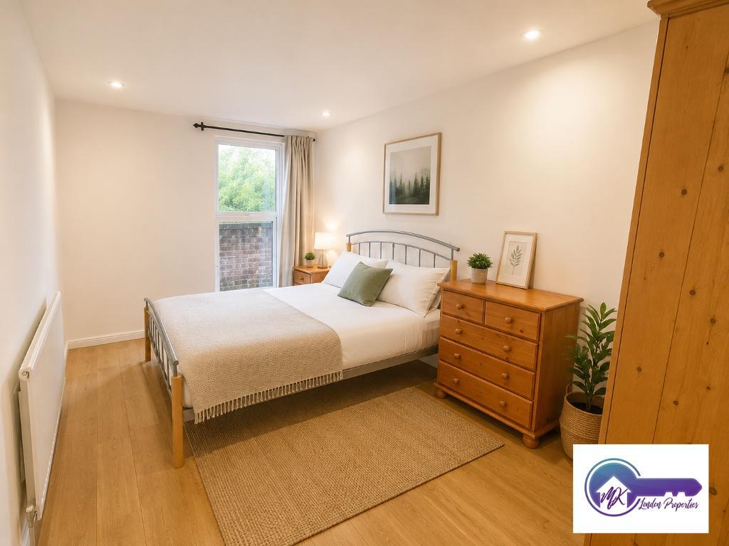 Flat Burlington Close in City of Westminster