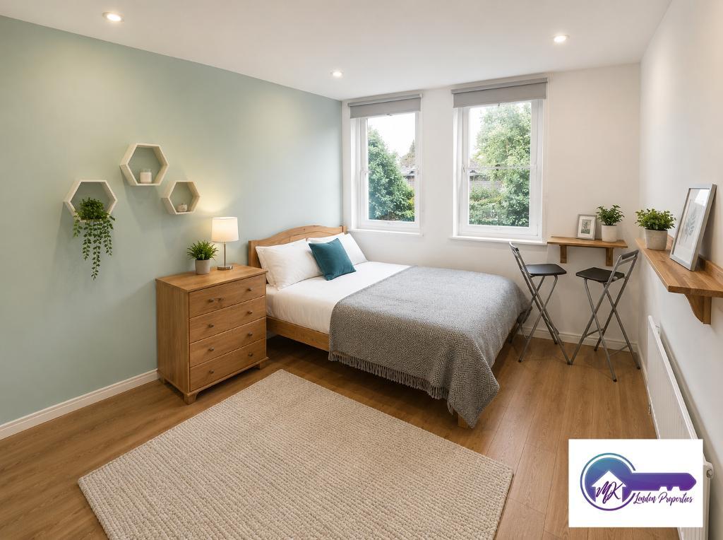 Flat Burlington Close in City of Westminster
