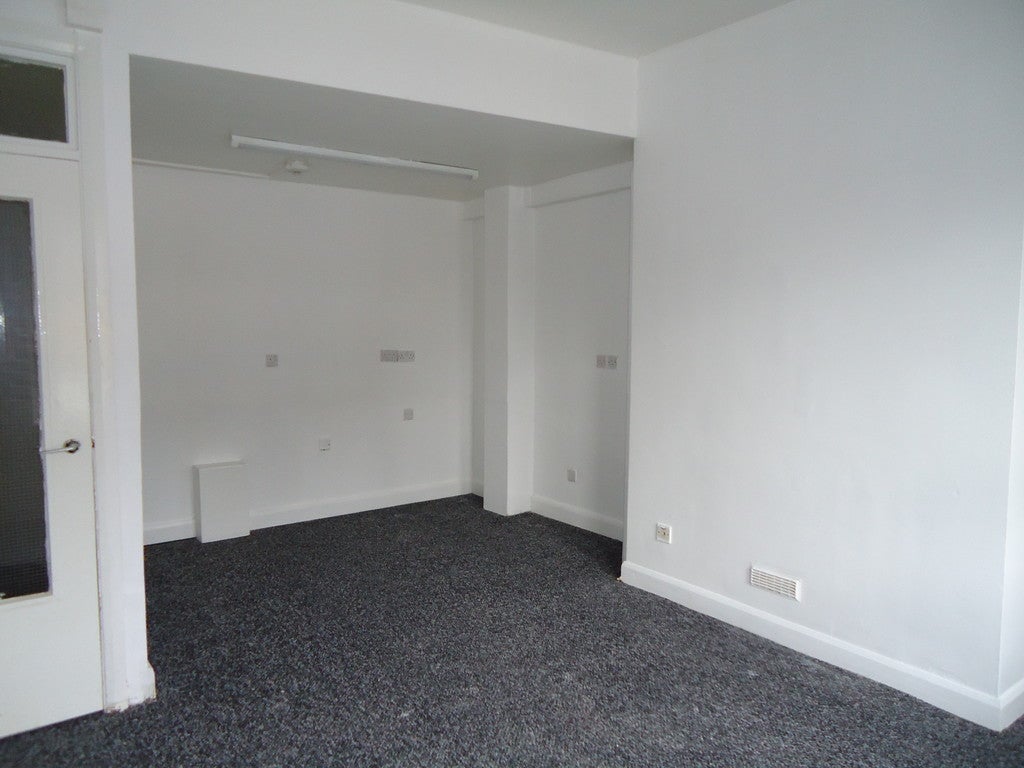Flat Dewsbury Road in Leeds