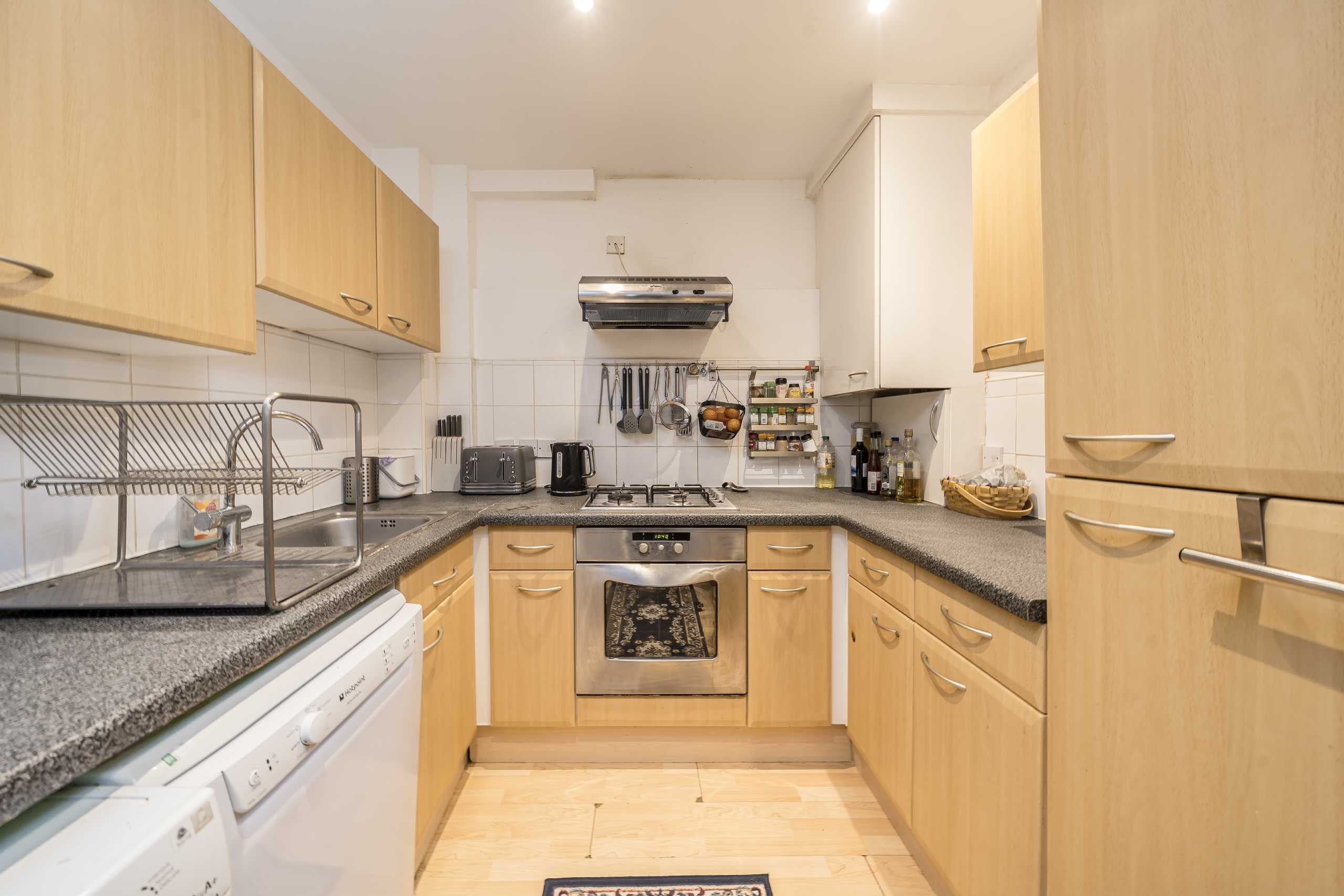 Flat Belvedere Place in Greater London