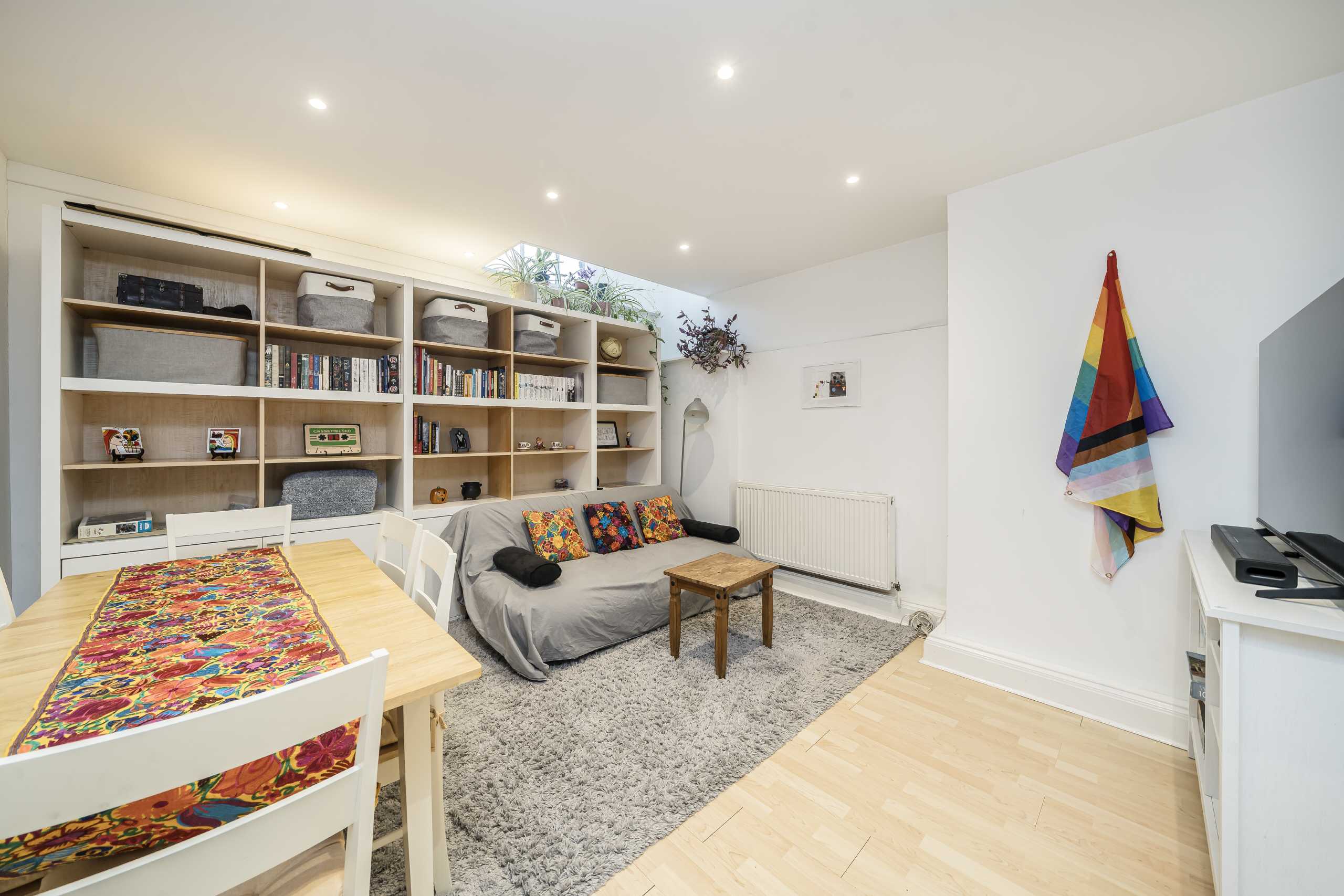 Flat Belvedere Place in Greater London