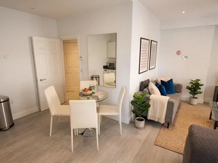 Flat New Row in City of Westminster