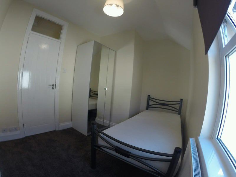 Room Splott Road in Cardiff