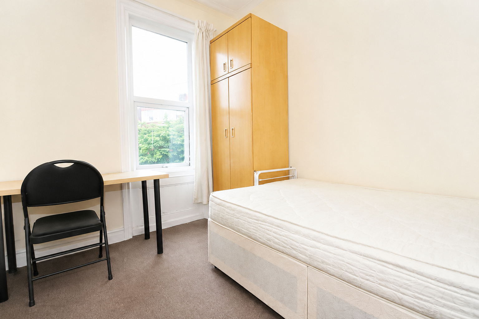 Flat Coniston Avenue in Newcastle upon Tyne