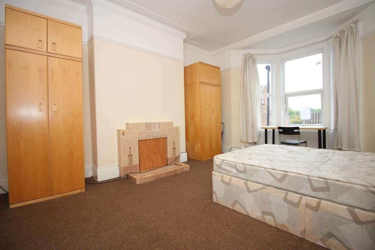 Flat Coniston Avenue in Newcastle upon Tyne