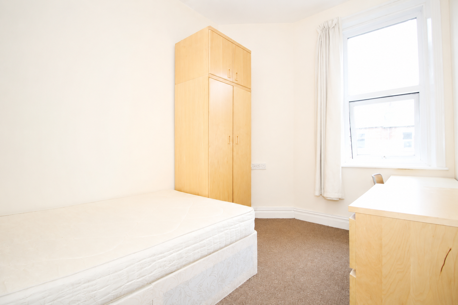 Flat Coniston Avenue in Newcastle upon Tyne