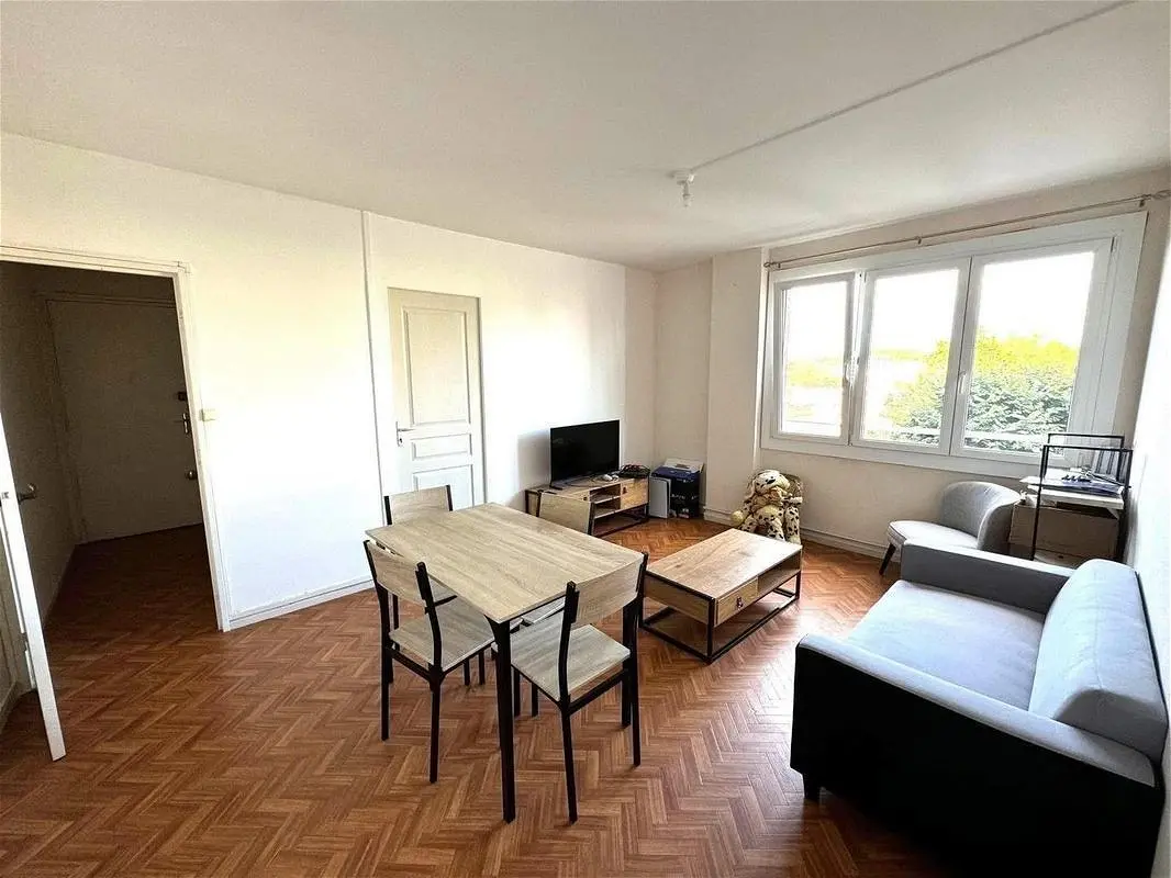 Chambre D 902 à Maubeuge