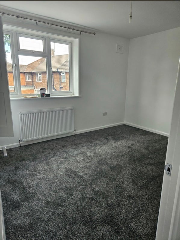 Room Charlesfield in Greater London