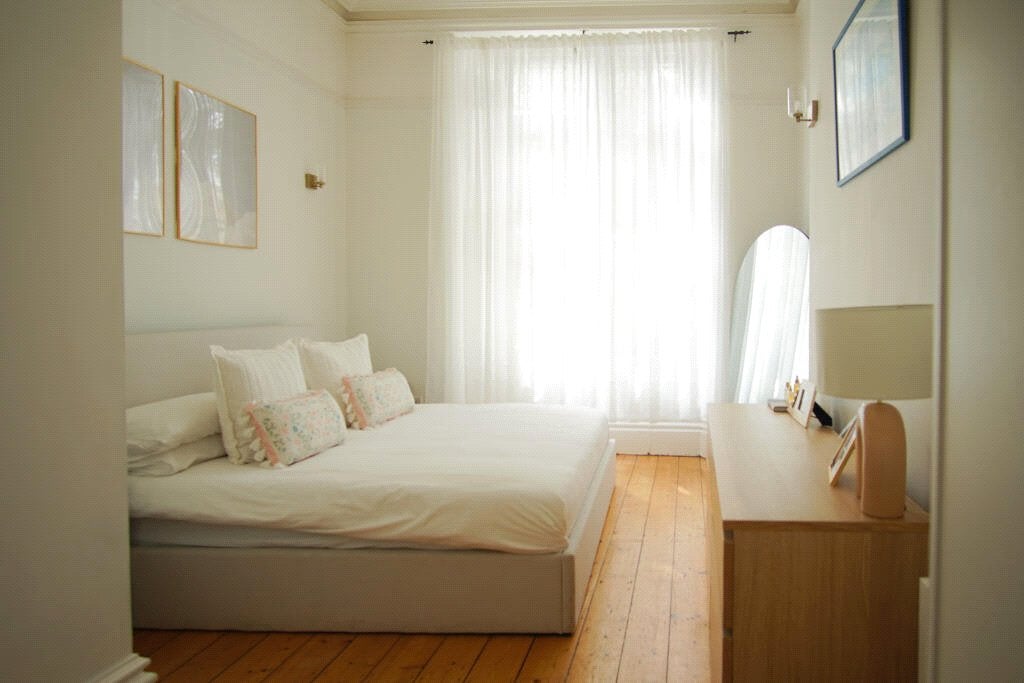 Flat Blenheim Road in Bristol