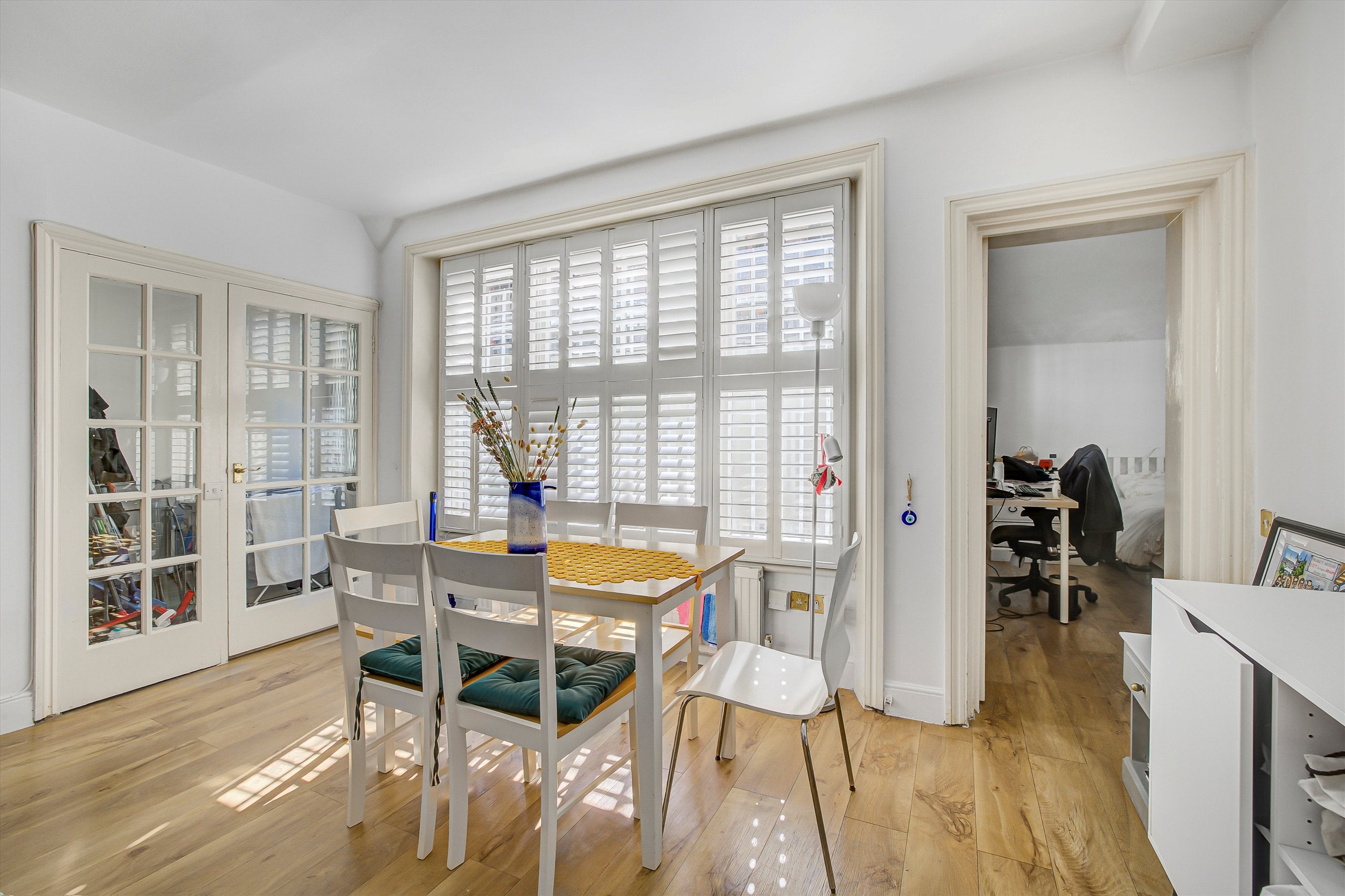Flat Ashburn Gardens in Greater London