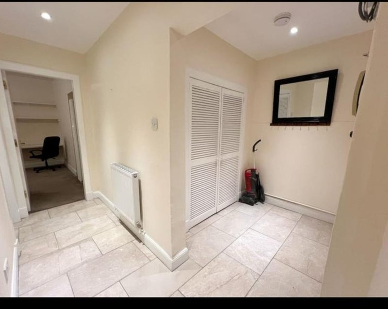 Room Albert Street in City of Edinburgh