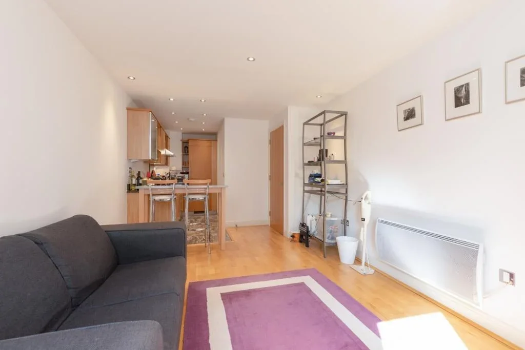 Flat Montaigne Close in City of Westminster