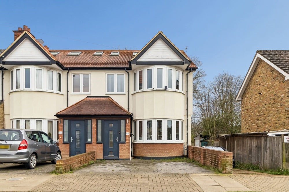 House Malvern Avenue in Greater London