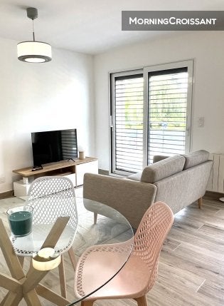Appartement Rue des Collonges à Saint-Genis-Laval