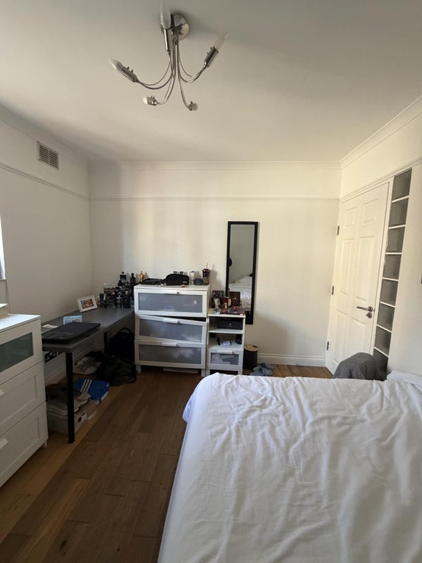 Room Paddington Green in City of Westminster