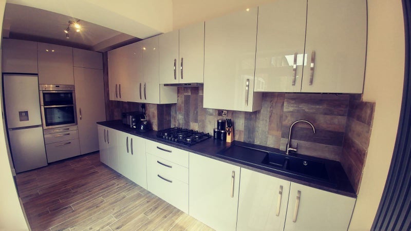 Room Corndale Road in Liverpool