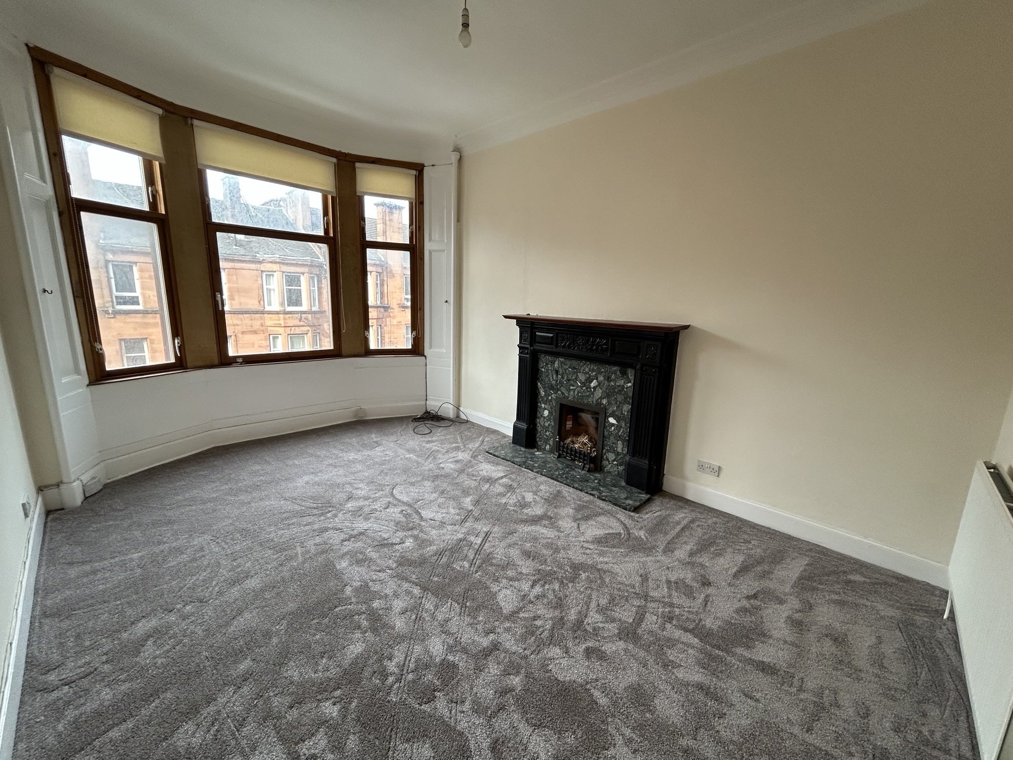 Flat Dumbarton Road in Glasgow