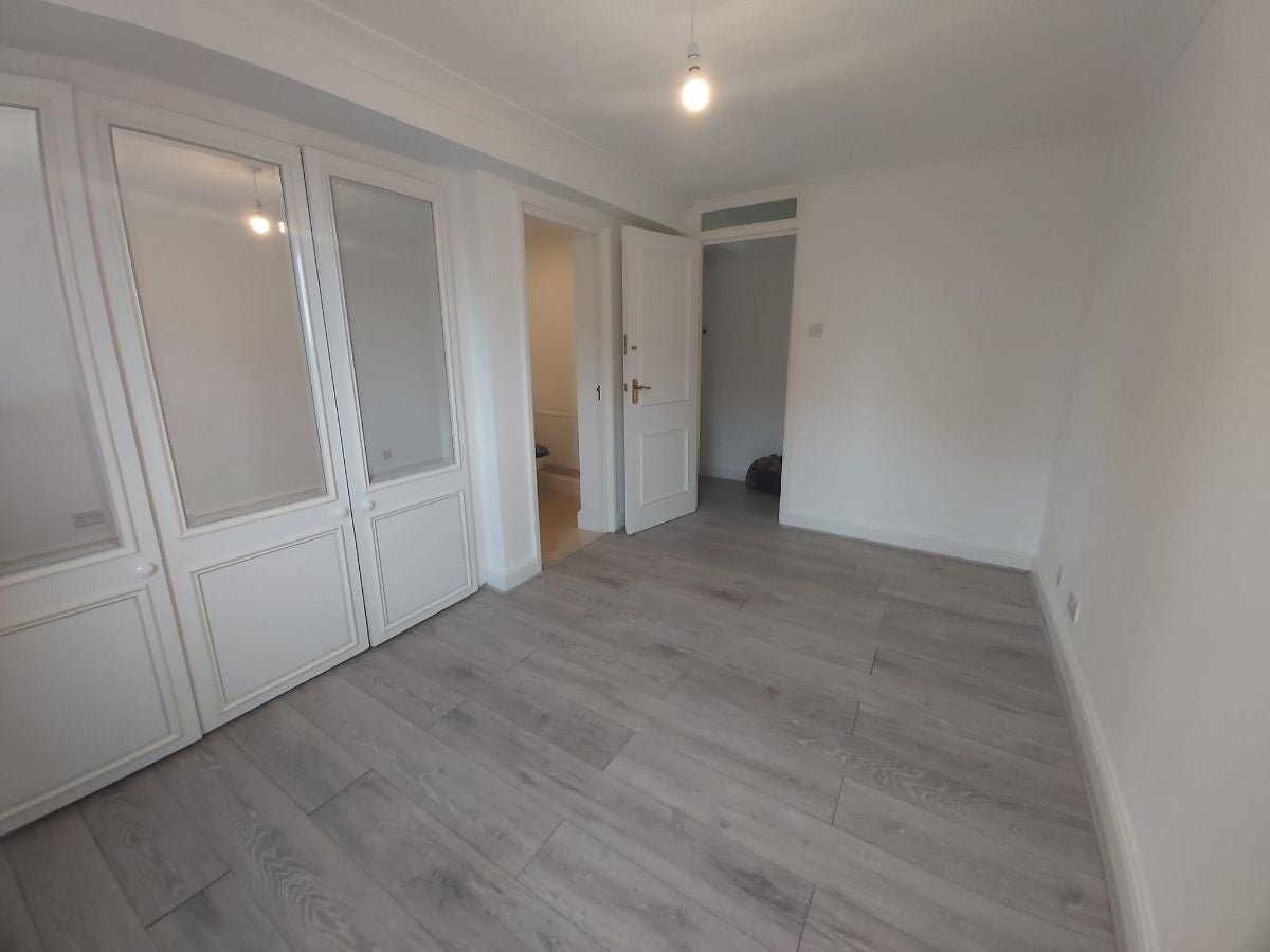 Flat Tavistock Road in Greater London