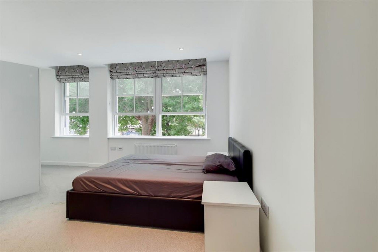 Flat Prince Street in Greater London