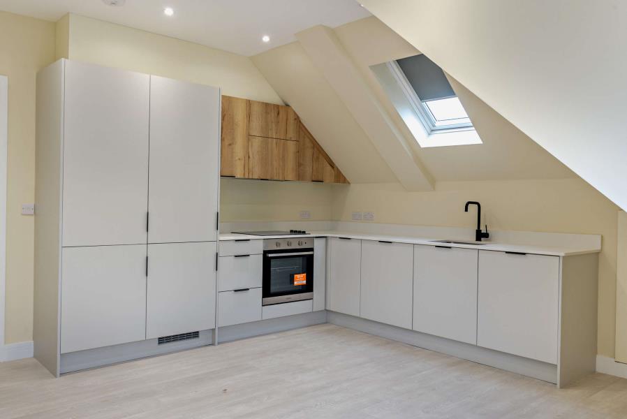 Flat Swakeleys Road in Greater London