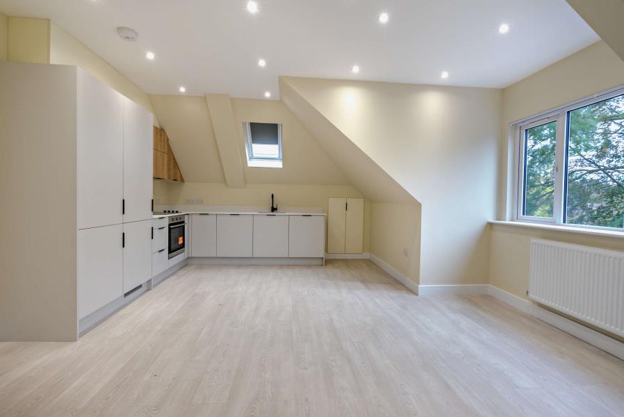 Flat Swakeleys Road in Greater London