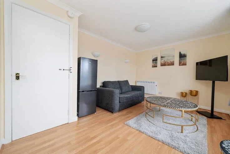 Flat Houldsworth Lane in Glasgow