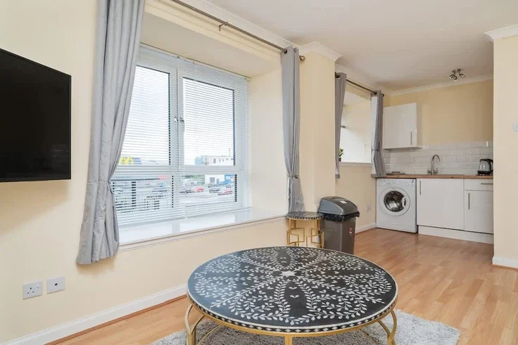 Flat Houldsworth Lane in Glasgow