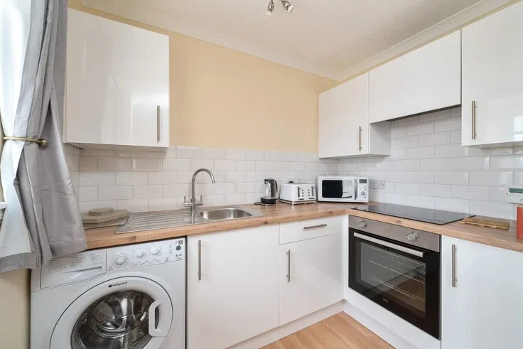 Flat Houldsworth Lane in Glasgow