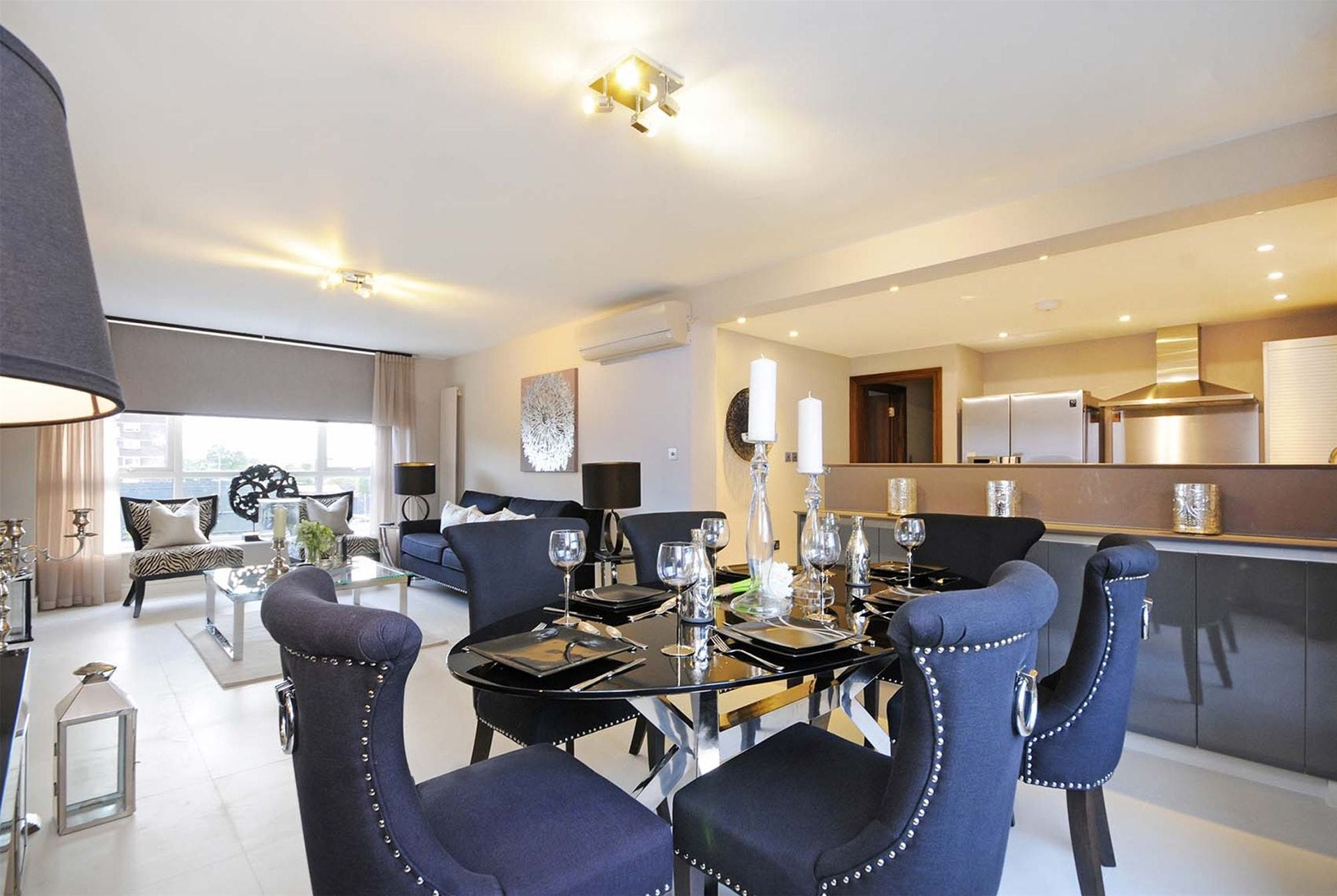Flat Finchley Road in Greater London