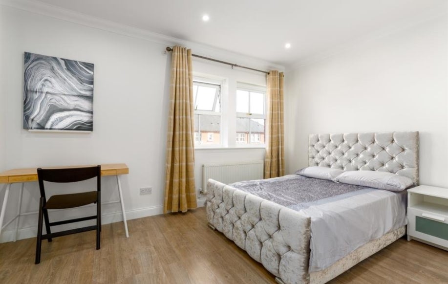 Flat Rickyard Close in Oxford