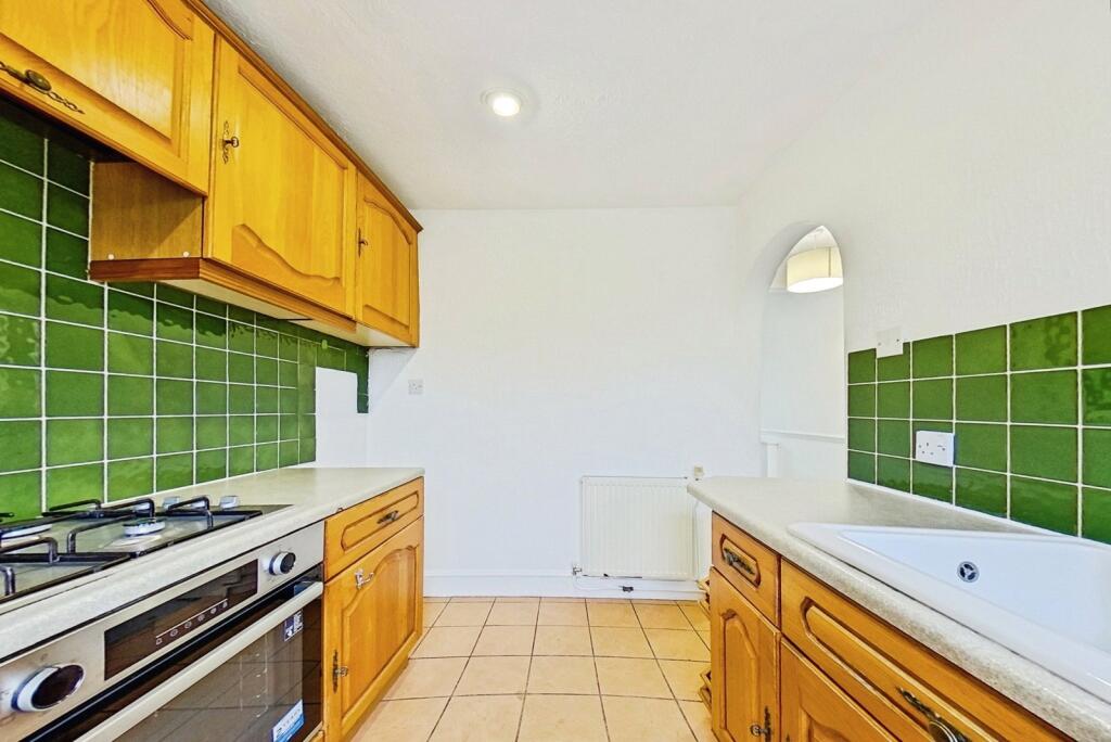 Flat Thurlby Close in Greater London