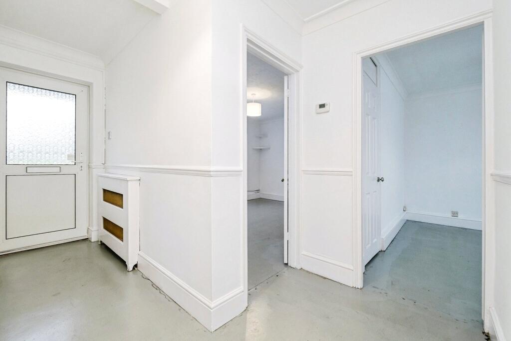 Flat Thurlby Close in Greater London