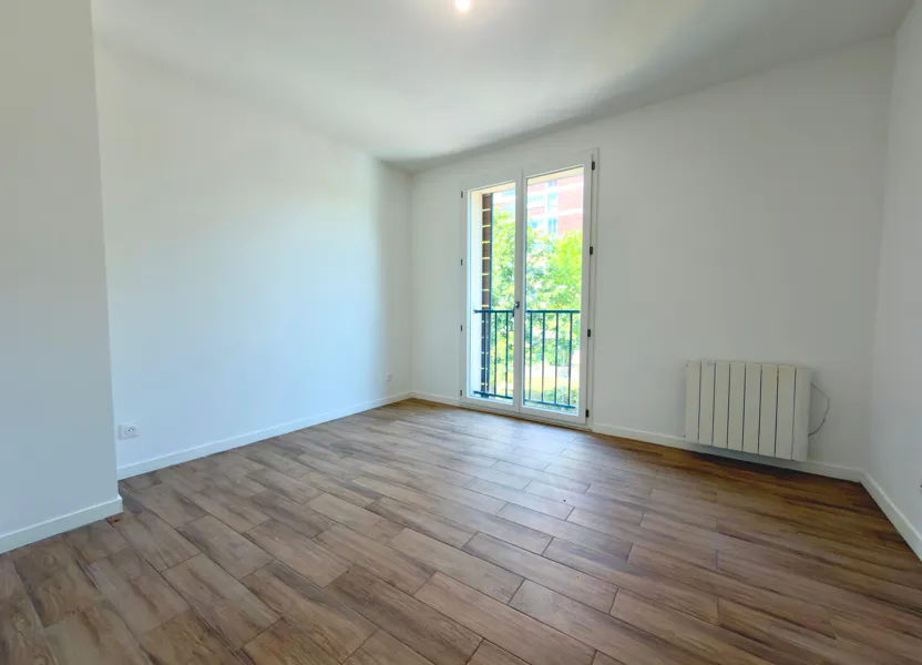 Flat Quai de Seine in Saint-Denis