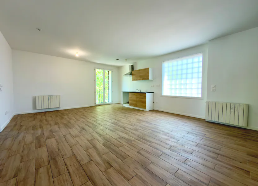 Flat Quai de Seine in Saint-Denis
