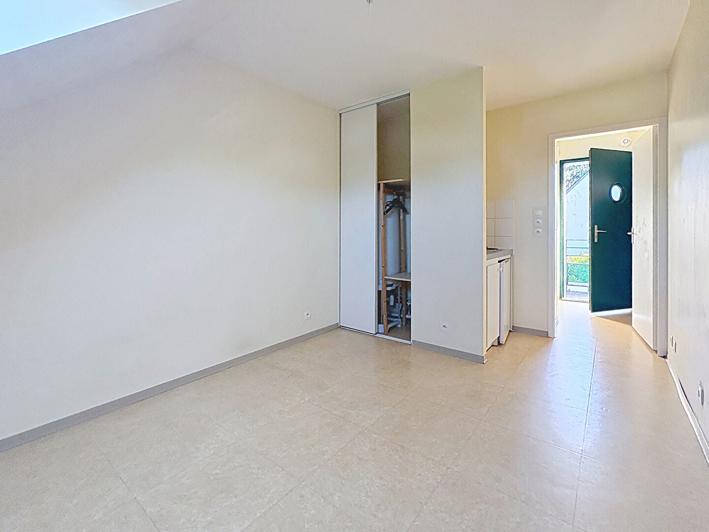 Room Allée des Serres in Carquefou