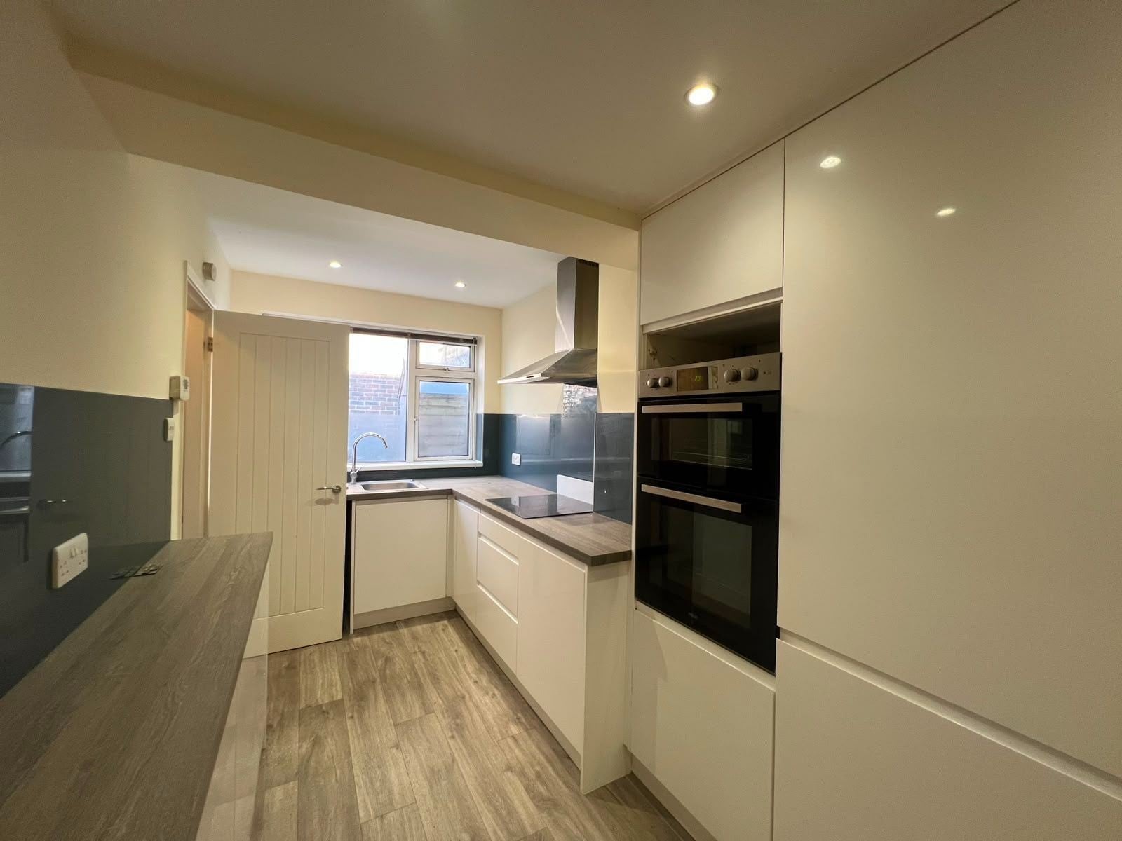 Flat Longstone Road in Eastbourne