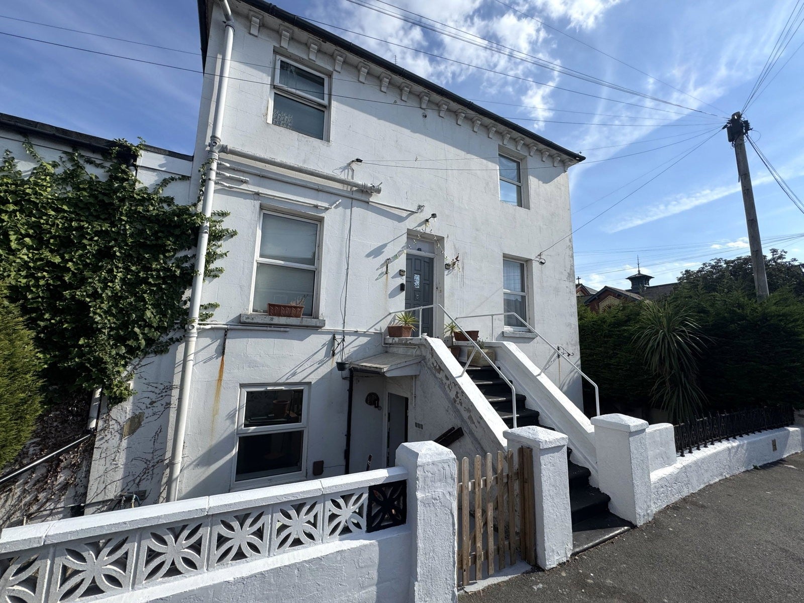 Flat Longstone Road in Eastbourne
