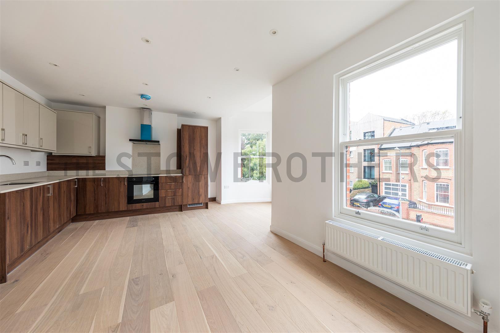 Flat Ingleby Road in Greater London