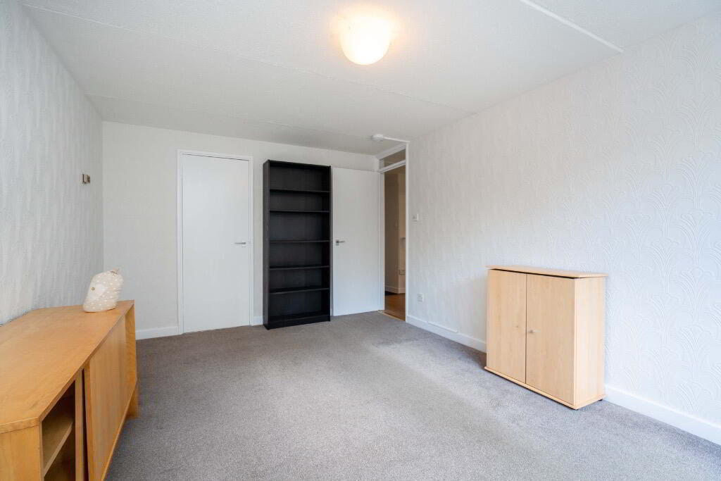 Flat New Mart Road in City of Edinburgh
