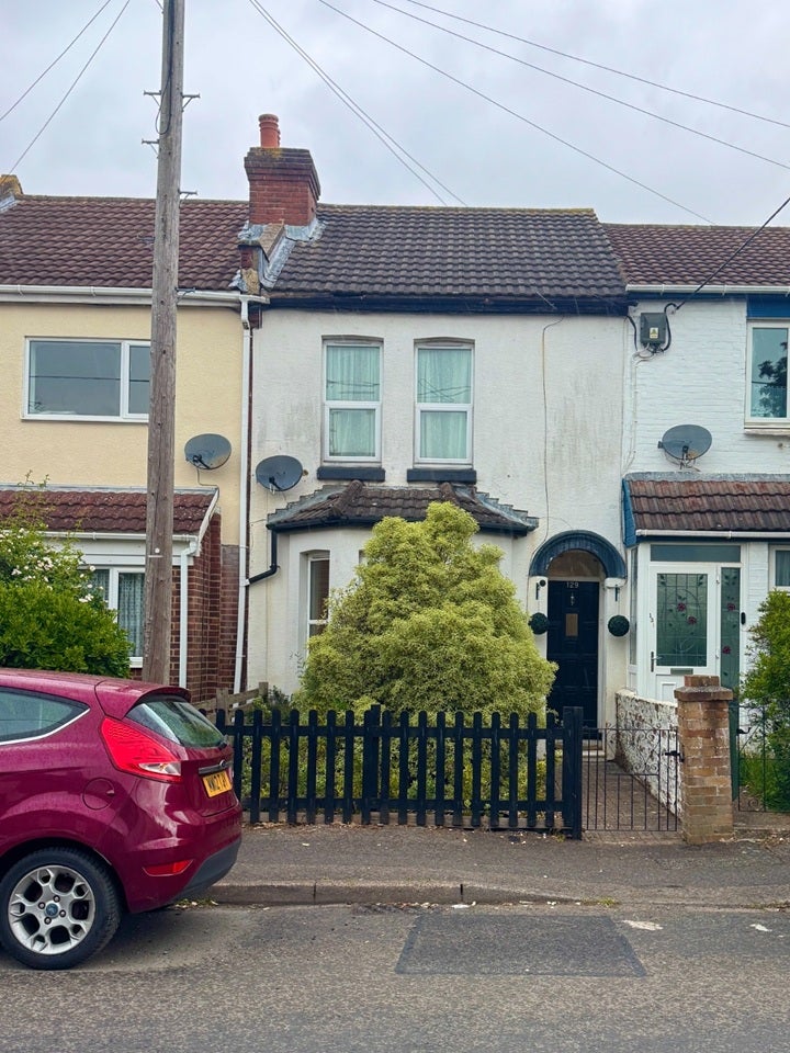 House Ludlow Road in Southampton