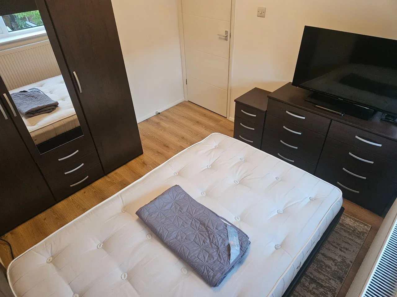 Room Gilda Avenue in Greater London