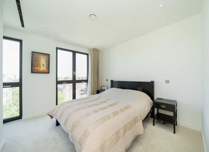 Flat Lyons Place in City of Westminster