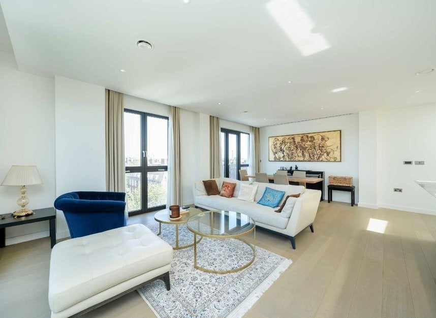 Flat Lyons Place in City of Westminster